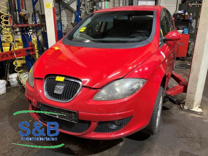 Seat Altea 2.0 FSI 16V Sloopvoertuig (2004, Rood)