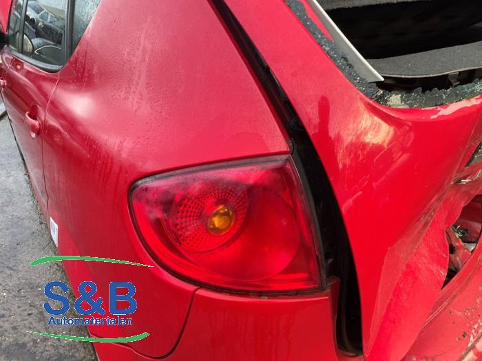 Seat Altea 2.0 FSI 16V Sloopvoertuig (2004, Rood)