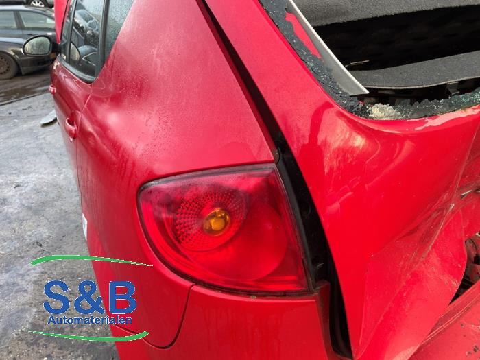 Seat Altea 2.0 FSI 16V Sloopvoertuig (2004, Rood)