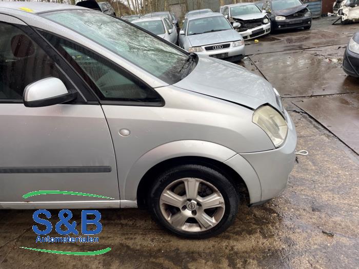 Opel Meriva 1.6 16V Sloopvoertuig (2004, Grijs, Zilvergrijs)