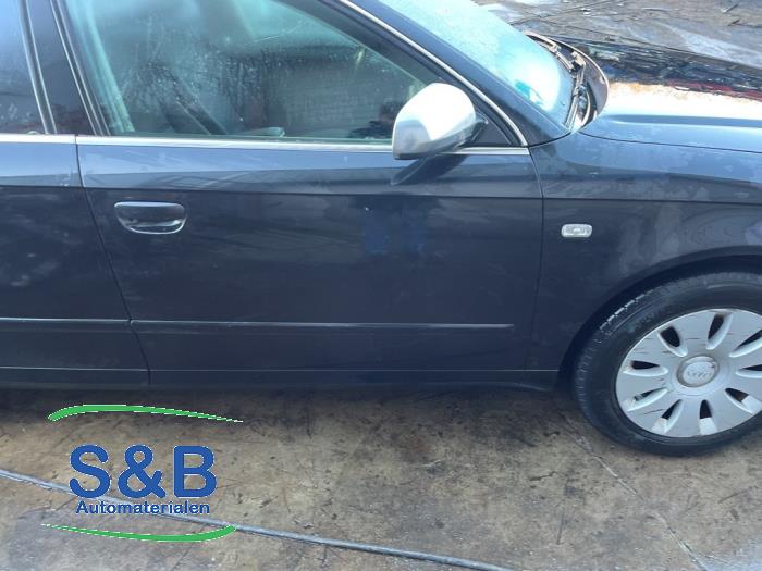 Audi A4 Avant 1.9 TDI Sloopvoertuig (2006, Metallic, Zwart)