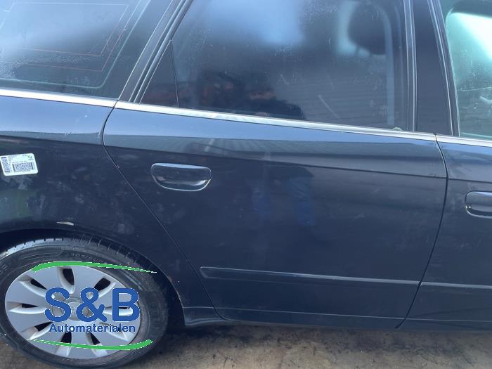 Audi A4 Avant 1.9 TDI Sloopvoertuig (2006, Metallic, Zwart)