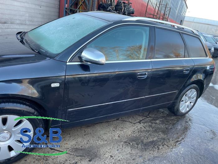 Audi A4 Avant 1.9 TDI Sloopvoertuig (2006, Metallic, Zwart)