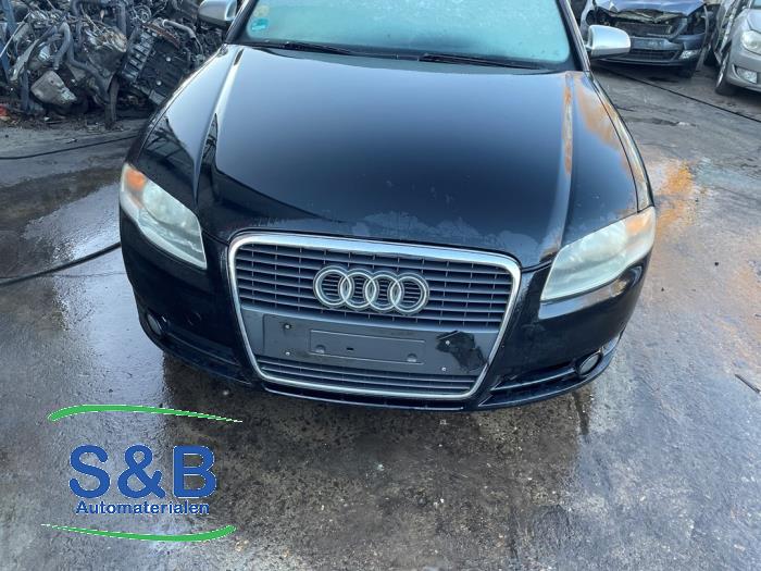 Audi A4 Avant 1.9 TDI Sloopvoertuig (2006, Metallic, Zwart)