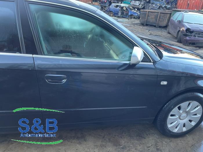 Audi A4 Avant 1.9 TDI Sloopvoertuig (2006, Metallic, Zwart)