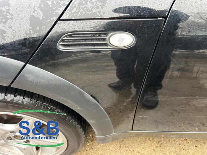 Mini Mini One/Cooper 1.6 16V One Sloopvoertuig (2002, Zwart)