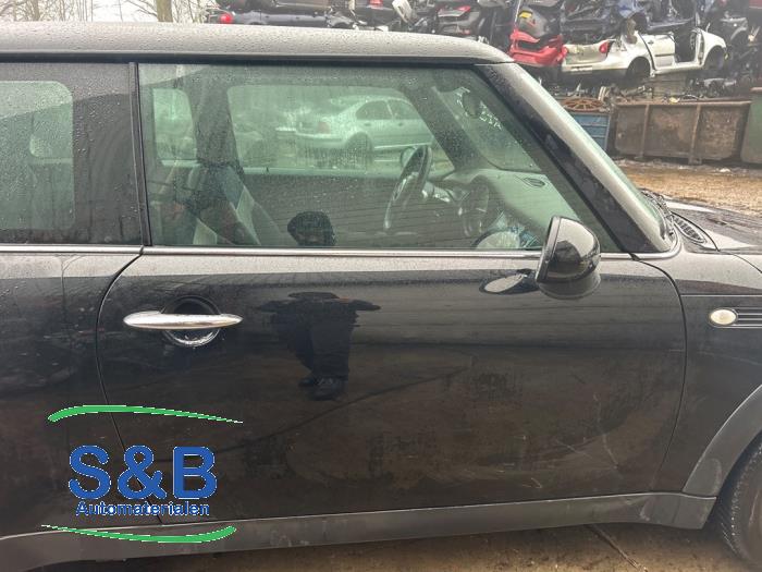 Mini Mini One/Cooper 1.6 16V One Sloopvoertuig (2002, Zwart)