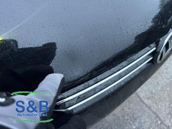 Volkswagen Touran 1.6 TDI 16V Sloopvoertuig (2015, Zwart)