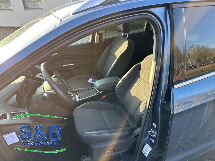 Ford Kuga II 1.5 EcoBoost 16V 150 Schadevoertuig (2018, Blauw)