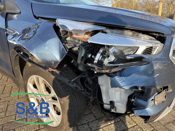 Ford Kuga II 1.5 EcoBoost 16V 150 Schadevoertuig (2018, Blauw)