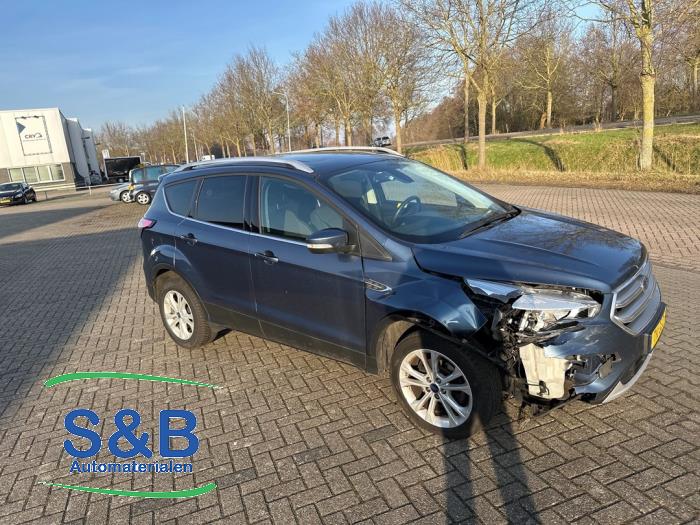 Ford Kuga II 1.5 EcoBoost 16V 150 Schadevoertuig (2018, Blauw)