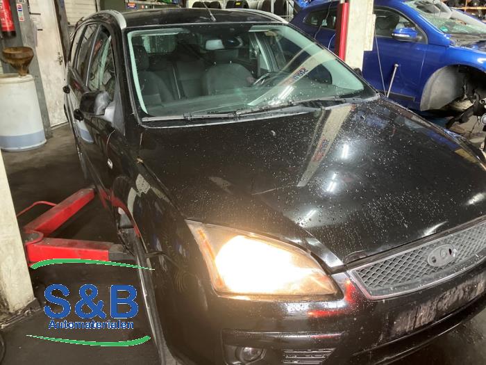 Ford Focus 2 Wagon 1.6 16V Sloopvoertuig (2007, Zwart)
