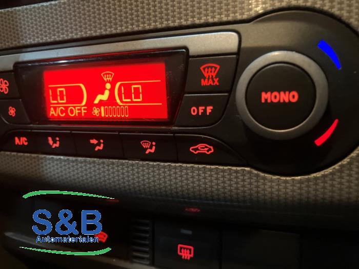 Ford Focus 2 Wagon 1.6 16V Sloopvoertuig (2007, Zwart)