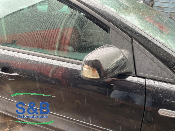 Ford Focus 2 Wagon 1.6 16V Sloopvoertuig (2007, Zwart)