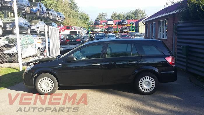 Opel Astra H SW 1.7 CDTi 16V Sloopvoertuig (2008, Zwart)
