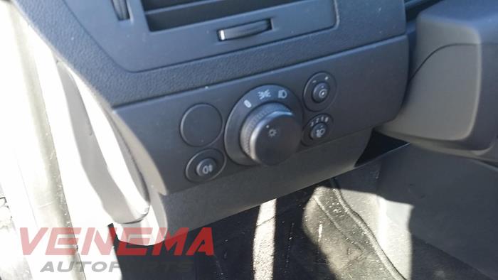 Opel Astra H SW 1.7 CDTi 16V Sloopvoertuig (2008, Zwart)