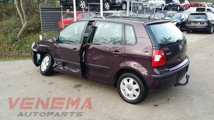 Volkswagen Polo IV 1.4 16V Sloopvoertuig (2002, Paars)