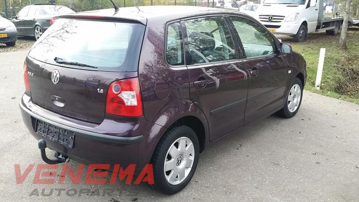 Volkswagen Polo IV 1.4 16V Sloopvoertuig (2002, Paars)
