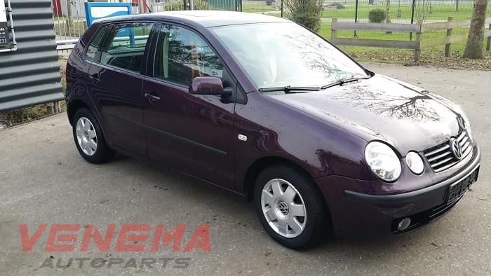 Volkswagen Polo IV 1.4 16V Sloopvoertuig (2002, Paars)