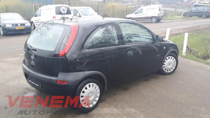 Opel Corsa C 1.0 12V Sloopvoertuig (2002, Metallic, Zwart)