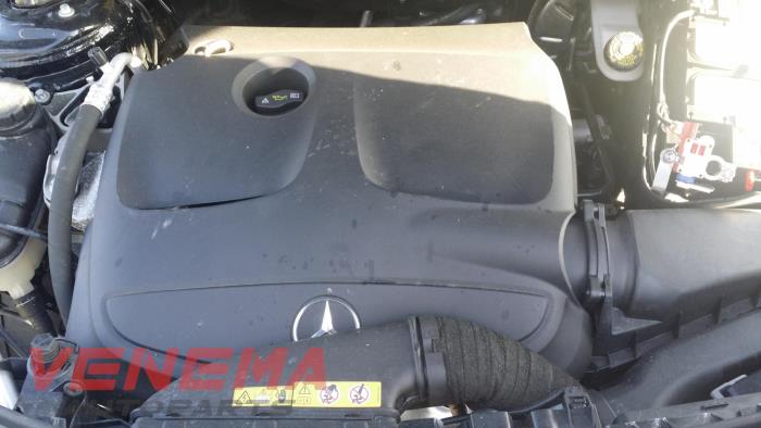 Mercedes CLA Shooting Brake 1.6 CLA-200 16V Sloopvoertuig (2015, Metallic, Zwart)