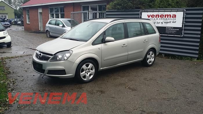 Opel Zafira 1.9 CDTI Sloopvoertuig (2006, Metallic, Zilver)