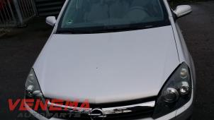 Opel Astra H SW 1.9 CDTi 16V 150 Sloopvoertuig (2006, Metallic, Zilvergrijs)