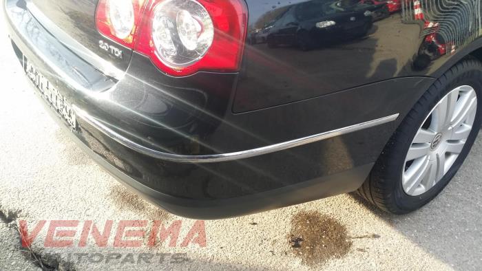 Volkswagen Passat 2.0 TDI 16V 140 Sloopvoertuig (2007, Metallic, Zwart)