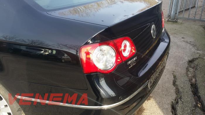 Volkswagen Passat 2.0 TDI 16V 140 Sloopvoertuig (2007, Metallic, Zwart)