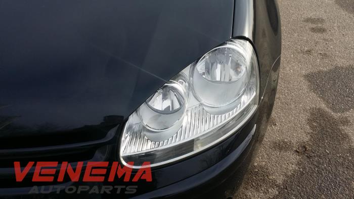 Volkswagen Golf V 1.9 TDI Sloopvoertuig (2008, Metallic, Zwart)