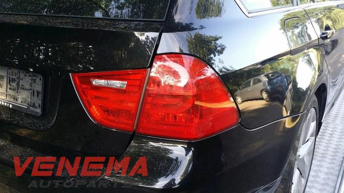 BMW 3 serie Touring 318i 16V Sloopvoertuig (2012, Metallic, Zwart, Saffierblauw)