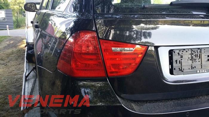 BMW 3 serie Touring 318i 16V Sloopvoertuig (2012, Metallic, Zwart, Saffierblauw)