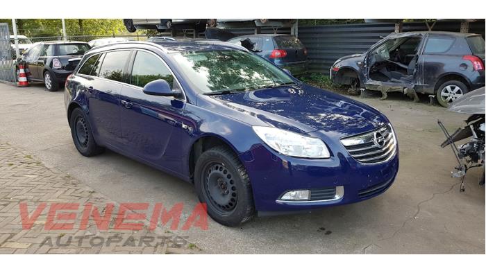 Opel Insignia Sports Tourer 2.0 CDTI 16V 130 ecoFLEX Sloopvoertuig (2010, Blauw)