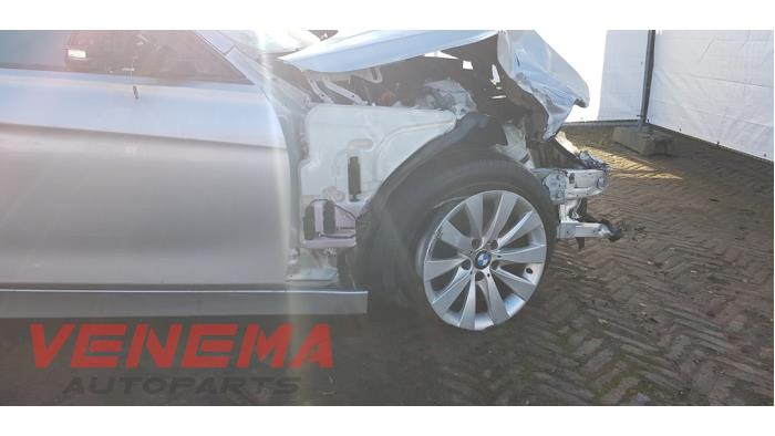 BMW 3 serie Touring 318d 2.0 16V Sloopvoertuig (2014, Metallic, Staal, Zilvergrijs, Zilver)