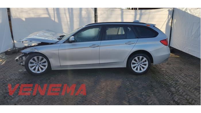 BMW 3 serie Touring 318d 2.0 16V Sloopvoertuig (2014, Metallic, Staal, Zilvergrijs, Zilver)