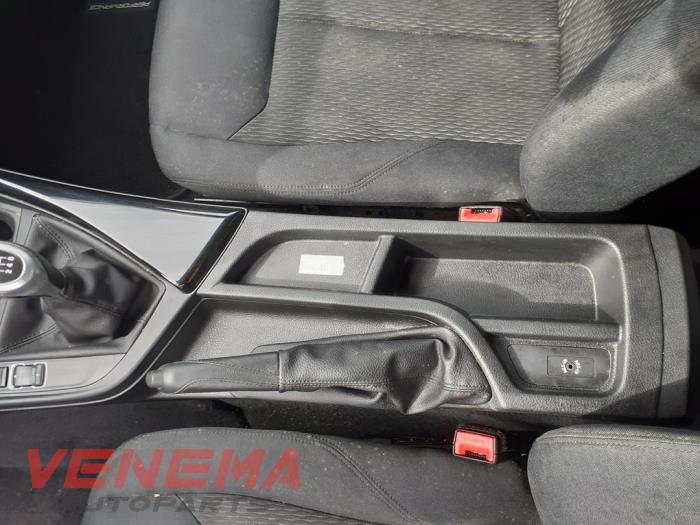 BMW 1 serie 114i 1.6 16V Sloopvoertuig (2014, Zwart, Saffierzwart)