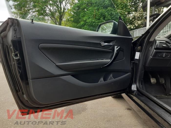 BMW 1 serie 114i 1.6 16V Sloopvoertuig (2014, Zwart, Saffierzwart)