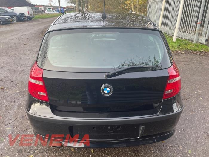 BMW 1 serie 116i 1.6 16V Sloopvoertuig (2009, Zwart)