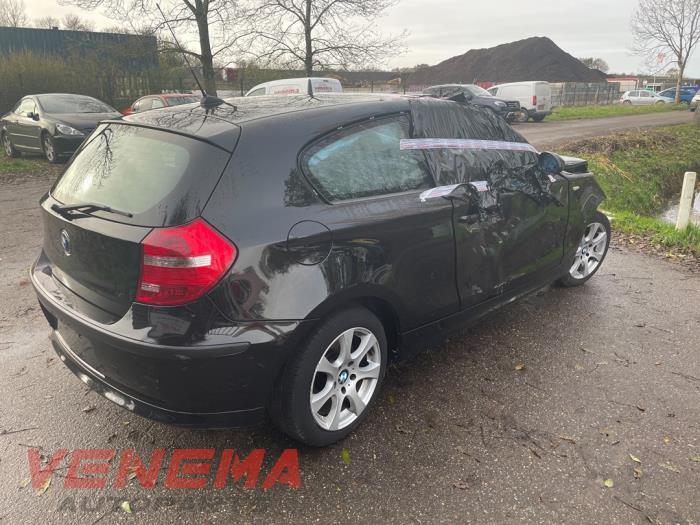 BMW 1 serie 116i 1.6 16V Sloopvoertuig (2009, Zwart)