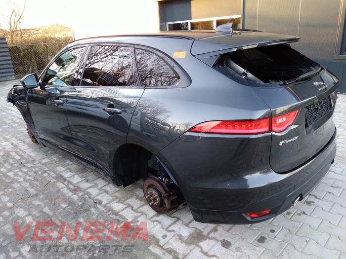Jaguar F-Pace 3.0 D 24V AWD Sloopvoertuig (2018, Donker, Muisgrijs)