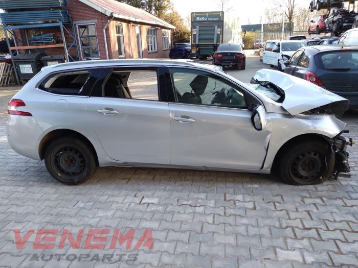 Peugeot 308 SW 1.6 BlueHDi 120 16V Sloopvoertuig (2016, Metallic, Zilvergrijs)