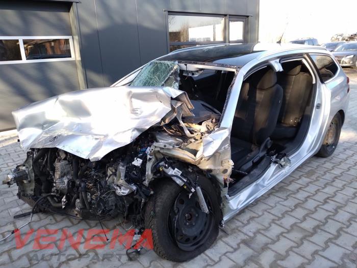 Peugeot 308 SW 1.6 BlueHDi 120 16V Sloopvoertuig (2016, Metallic, Zilvergrijs)