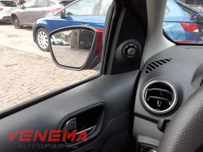 Ford Ka+ 1.2 Ti-VCT Sloopvoertuig (2018, Metallic, Rood)