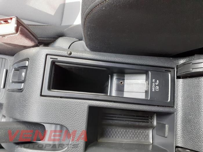 Volkswagen Golf VI Cabrio 2.0 TDI 16V Sloopvoertuig (2016, Metallic, Zwart)