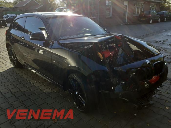 BMW 1 serie 120i 2.0 16V Sloopvoertuig (2018, Metallic, Zwart)