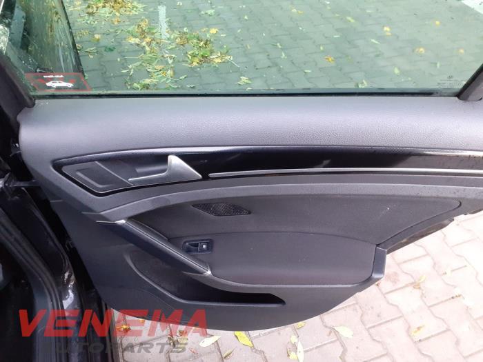 Volkswagen Golf VII 2.0 GTD 16V Sloopvoertuig (2016, Zwart)