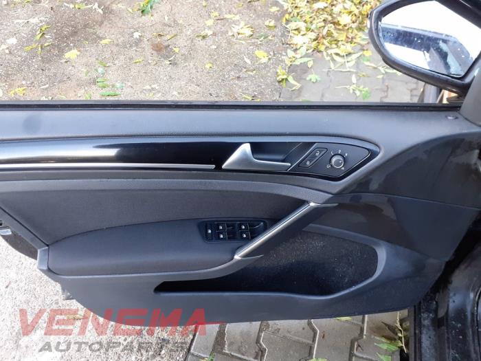 Volkswagen Golf VII 2.0 GTD 16V Sloopvoertuig (2016, Zwart)