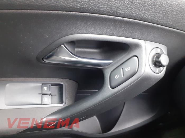 Volkswagen Polo V 1.2 TDI 12V BlueMotion Sloopvoertuig (2012, Wit)