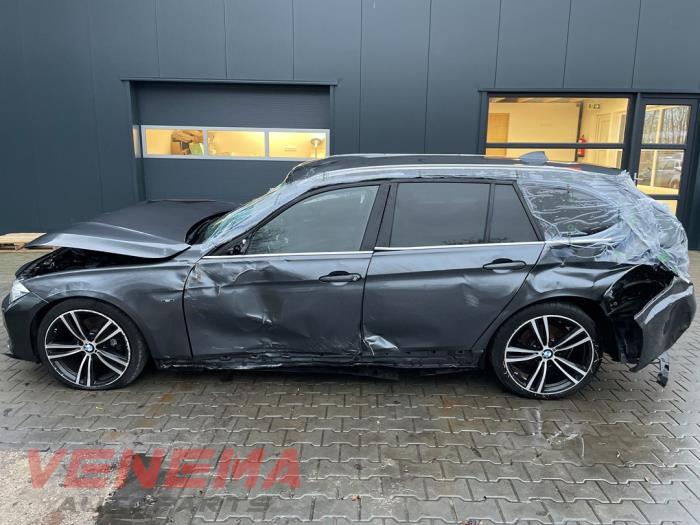 BMW 3 serie Touring 320d 2.0 16V Sloopvoertuig (2015, Metallic, Grijs)