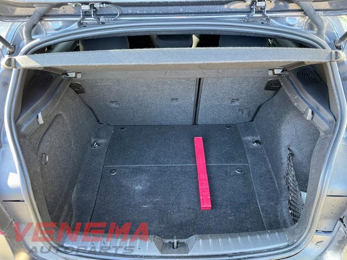 BMW 1 serie 116d 1.5 12V TwinPower Sloopvoertuig (2018, Metallic, Grijs)